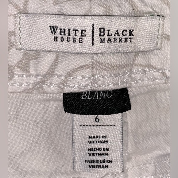 White House Black Market White and Light Taupe Patterned Jeans (6) - Picture 5 of 5